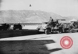 Standbild deutsche Truppen capture Kreta und britischen Gefangenen Kreta Griechenland, 1941, aus Sekunde 15 historischem Filmmaterial Videoclip 65675043853