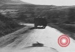 Standbild deutsche Truppen capture Kreta und britischen Gefangenen Kreta Griechenland, 1941, aus Sekunde 51 historischem Filmmaterial Videoclip 65675043853