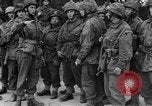 Standbild britische Truppen Frankreich, 1944, aus Sekunde 1 historischem Filmmaterial Videoclip 65675043859