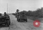 Standbild britische Truppen Frankreich, 1944, aus Sekunde 44 historischem Filmmaterial Videoclip 65675043859