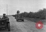 Standbild britische Truppen Frankreich, 1944, aus Sekunde 45 historischem Filmmaterial Videoclip 65675043859