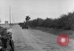 Standbild britische Truppen Frankreich, 1944, aus Sekunde 48 historischem Filmmaterial Videoclip 65675043859