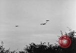 Standbild britische Truppen Frankreich, 1944, aus Sekunde 49 historischem Filmmaterial Videoclip 65675043859