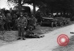 Standbild britische Truppen Frankreich, 1944, aus Sekunde 62 historischem Filmmaterial Videoclip 65675043859