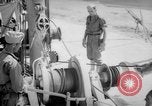 Standbild US-Soldaten durchlaufen stevedores Ausbildung als Fort Dix New Jersey USA, 1942, aus Sekunde 43 historischem Filmmaterial Videoclip 65675043867