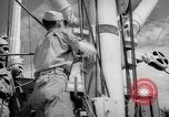 Standbild US-Soldaten durchlaufen stevedores Ausbildung als Fort Dix New Jersey USA, 1942, aus Sekunde 60 historischem Filmmaterial Videoclip 65675043867