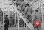 Standbild USA Fallschirmjäger Fort Benning Georgia USA, 1942, aus Sekunde 16 historischem Filmmaterial Videoclip 65675043869