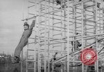 Standbild USA Fallschirmjäger Fort Benning Georgia USA, 1942, aus Sekunde 22 historischem Filmmaterial Videoclip 65675043869