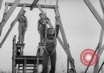 Standbild USA Fallschirmjäger Fort Benning Georgia USA, 1942, aus Sekunde 39 historischem Filmmaterial Videoclip 65675043869