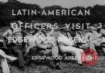 Standbild lateinamerikanische Offiziere Edgewood Arsenal Maryland USA, 1942, aus Sekunde 6 historischem Filmmaterial Videoclip 65675043870