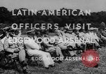Standbild lateinamerikanische Offiziere Edgewood Arsenal Maryland USA, 1942, aus Sekunde 8 historischem Filmmaterial Videoclip 65675043870