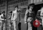 Standbild lateinamerikanische Offiziere Edgewood Arsenal Maryland USA, 1942, aus Sekunde 24 historischem Filmmaterial Videoclip 65675043870