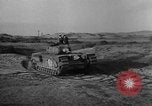 Image des chars de l'armée britannique l'Europe, 1942, de la seconde 22 séquences d'archives historiques vidéo 65675043873