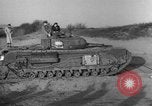 Image des chars de l'armée britannique l'Europe, 1942, de la seconde 34 séquences d'archives historiques vidéo 65675043873