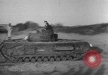 Image des chars de l'armée britannique l'Europe, 1942, de la seconde 51 séquences d'archives historiques vidéo 65675043873