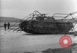 Standbild Britische Armee Panzer Europa, 1942, aus Sekunde 26 historischem Filmmaterial Videoclip 65675043876