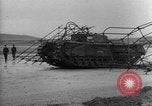 Standbild Britische Armee Panzer Europa, 1942, aus Sekunde 27 historischem Filmmaterial Videoclip 65675043876