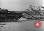 Standbild Britische Armee Panzer Europa, 1942, aus Sekunde 47 historischem Filmmaterial Videoclip 65675043876