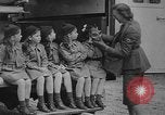 Image quintuplés North Bay Ontario, 1941, de la seconde 58 séquences d'archives historiques vidéo 65675043891