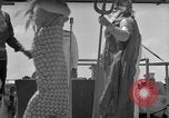 Immagine di Iniziazione Shellback Oceano atlantico, 1936, secondo 51 filmato di repertorio 65675043900