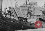 Immagine di Convoglio di navi Oceano Pacifico, 1942, secondo 40 filmato di repertorio 65675043905