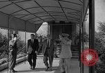 Standbild Senator B Russell Heidelberg Deutschland, 1955, aus Sekunde 16 historischem Filmmaterial Videoclip 65675043908