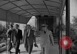 Standbild Senator B Russell Heidelberg Deutschland, 1955, aus Sekunde 17 historischem Filmmaterial Videoclip 65675043908