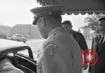 Standbild Senator B Russell Heidelberg Deutschland, 1955, aus Sekunde 25 historischem Filmmaterial Videoclip 65675043908