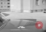 Standbild Senator B Russell Heidelberg Deutschland, 1955, aus Sekunde 32 historischem Filmmaterial Videoclip 65675043908