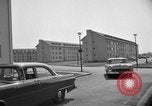 Standbild Senator B Russell Heidelberg Deutschland, 1955, aus Sekunde 59 historischem Filmmaterial Videoclip 65675043908