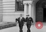 Standbild Kongressabgeordneten Sheppard Bremerhaven Deutschland, 1955, aus Sekunde 14 historischem Filmmaterial Videoclip 65675043914