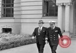 Standbild Kongressabgeordneten Sheppard Bremerhaven Deutschland, 1955, aus Sekunde 15 historischem Filmmaterial Videoclip 65675043914