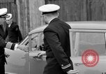 Standbild Kongressabgeordneten Sheppard Bremerhaven Deutschland, 1955, aus Sekunde 49 historischem Filmmaterial Videoclip 65675043914