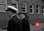 Standbild Colonel Brooks Bremerhaven Deutschland, 1955, aus Sekunde 24 historischem Filmmaterial Videoclip 65675043915