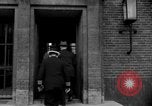 Standbild Colonel Brooks Bremerhaven Deutschland, 1955, aus Sekunde 29 historischem Filmmaterial Videoclip 65675043915