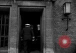 Standbild Colonel Brooks Bremerhaven Deutschland, 1955, aus Sekunde 30 historischem Filmmaterial Videoclip 65675043915