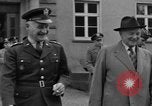 Standbild Senator Harry F Byrd Deutschland, 1955, aus Sekunde 30 historischem Filmmaterial Videoclip 65675043916