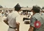 Standbild Betrieb neues Leben Vietnam, 1975, aus Sekunde 4 historischem Filmmaterial Videoclip 65675043918