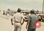 Standbild Betrieb neues Leben Vietnam, 1975, aus Sekunde 6 historischem Filmmaterial Videoclip 65675043918