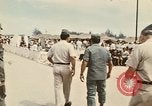 Standbild Betrieb neues Leben Vietnam, 1975, aus Sekunde 7 historischem Filmmaterial Videoclip 65675043918