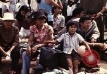Standbild Betrieb neues Leben Vietnam, 1975, aus Sekunde 16 historischem Filmmaterial Videoclip 65675043918