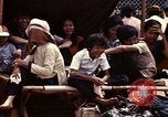 Standbild Betrieb neues Leben Vietnam, 1975, aus Sekunde 26 historischem Filmmaterial Videoclip 65675043918