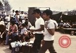 Standbild Betrieb neues Leben Vietnam, 1975, aus Sekunde 37 historischem Filmmaterial Videoclip 65675043918