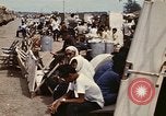 Standbild Betrieb neues Leben Vietnam, 1975, aus Sekunde 54 historischem Filmmaterial Videoclip 65675043918