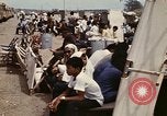 Standbild Betrieb neues Leben Vietnam, 1975, aus Sekunde 59 historischem Filmmaterial Videoclip 65675043918