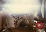Standbild Betrieb neues Leben Vietnam, 1975, aus Sekunde 1 historischem Filmmaterial Videoclip 65675043919