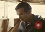 Standbild Betrieb neues Leben Vietnam, 1975, aus Sekunde 11 historischem Filmmaterial Videoclip 65675043919
