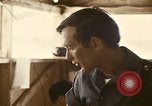 Standbild Betrieb neues Leben Vietnam, 1975, aus Sekunde 14 historischem Filmmaterial Videoclip 65675043919