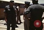 Standbild Betrieb neues Leben Vietnam, 1975, aus Sekunde 14 historischem Filmmaterial Videoclip 65675043920