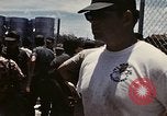 Standbild Betrieb neues Leben Vietnam, 1975, aus Sekunde 31 historischem Filmmaterial Videoclip 65675043920